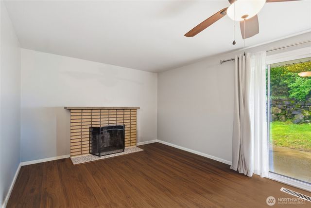 22630 24th Avenue S, Des Moines, WA 98198