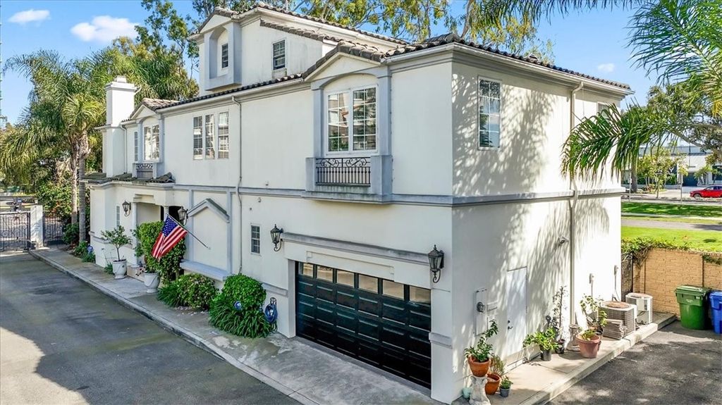 1020 Harbor Crossing, Marina Del Rey, CA 90292