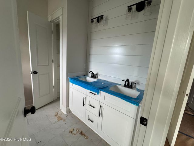 2027 Greenside Manor Drive SW, Ocean Isle Beach, NC 28469