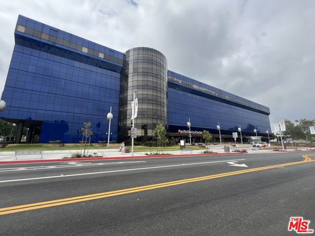 507 N San Vicente Boulevard, West Hollywood, CA 90048