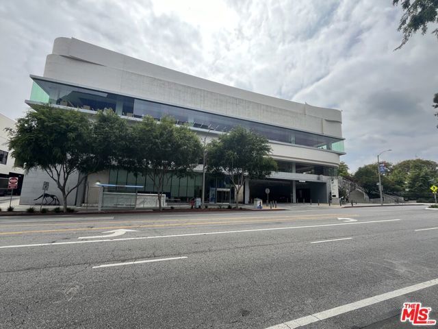 507 N San Vicente Boulevard, West Hollywood, CA 90048