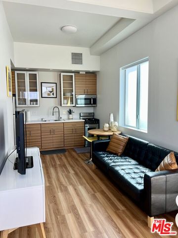 507 N San Vicente Boulevard, West Hollywood, CA 90048