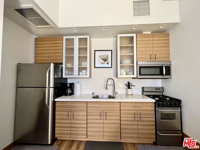 507 N San Vicente Boulevard, West Hollywood, CA 90048