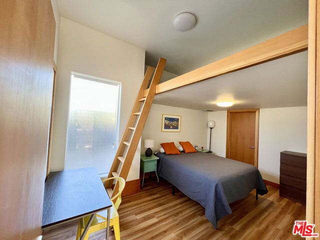 507 N San Vicente Boulevard, West Hollywood, CA 90048