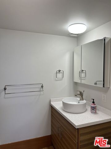 507 N San Vicente Boulevard, West Hollywood, CA 90048