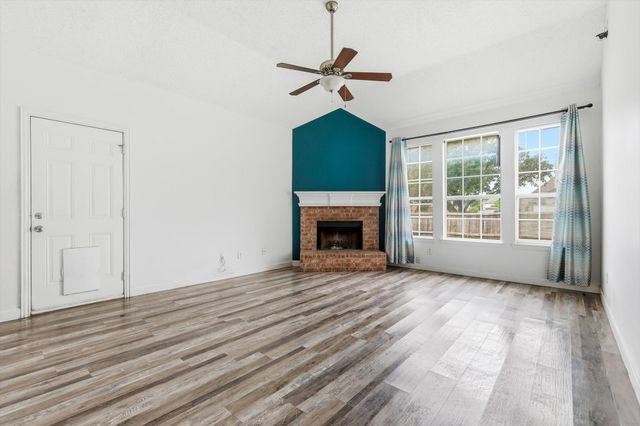 800 Tablerock Way, Lewisville, TX 75077
