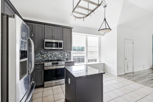 800 Tablerock Way, Lewisville, TX 75077