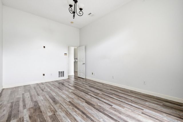 800 Tablerock Way, Lewisville, TX 75077