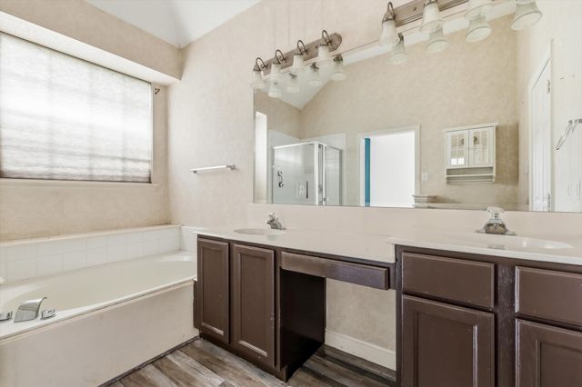 800 Tablerock Way, Lewisville, TX 75077