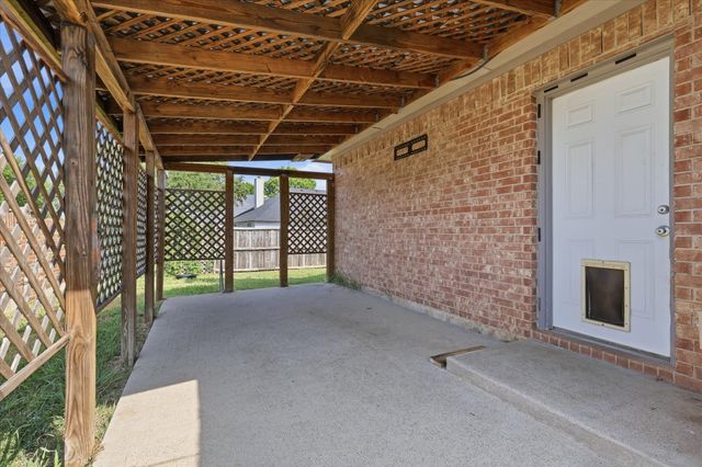 800 Tablerock Way, Lewisville, TX 75077