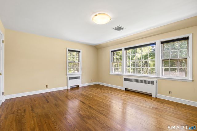 17 Kenilworth Terrace, Greenwich, CT 06830