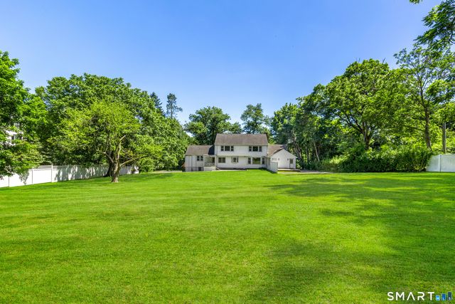 17 Kenilworth Terrace, Greenwich, CT 06830