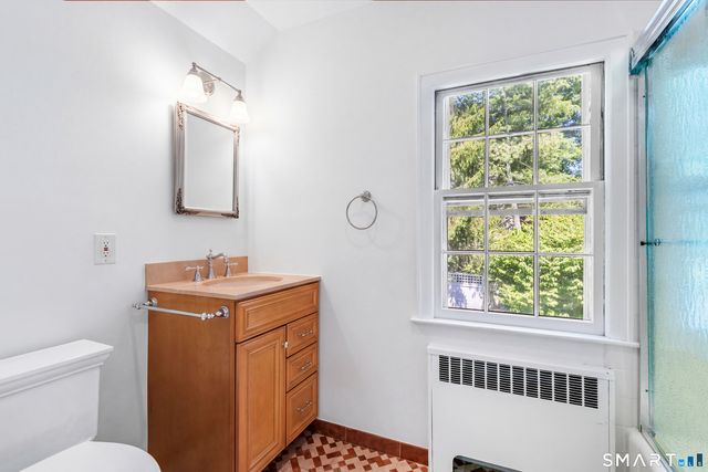 17 Kenilworth Terrace, Greenwich, CT 06830