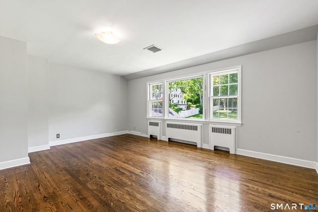 17 Kenilworth Terrace, Greenwich, CT 06830