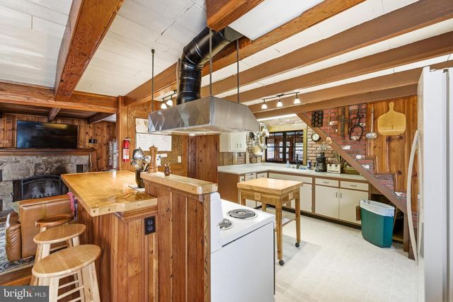 1918 JEWELL HOLLOW RD, Luray, VA 22835