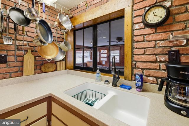 1918 JEWELL HOLLOW RD, Luray, VA 22835