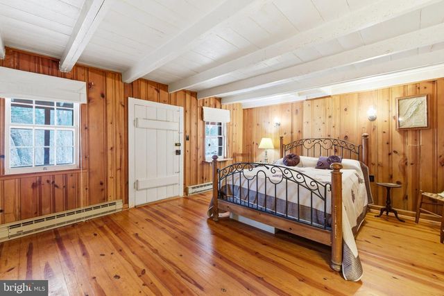 1918 JEWELL HOLLOW RD, Luray, VA 22835