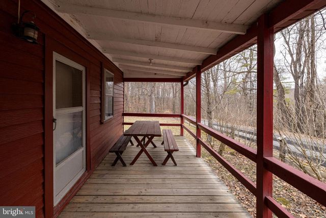 1918 JEWELL HOLLOW RD, Luray, VA 22835