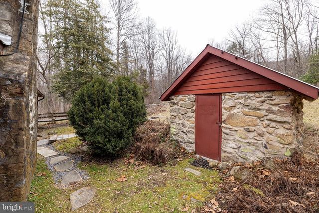 1918 JEWELL HOLLOW RD, Luray, VA 22835