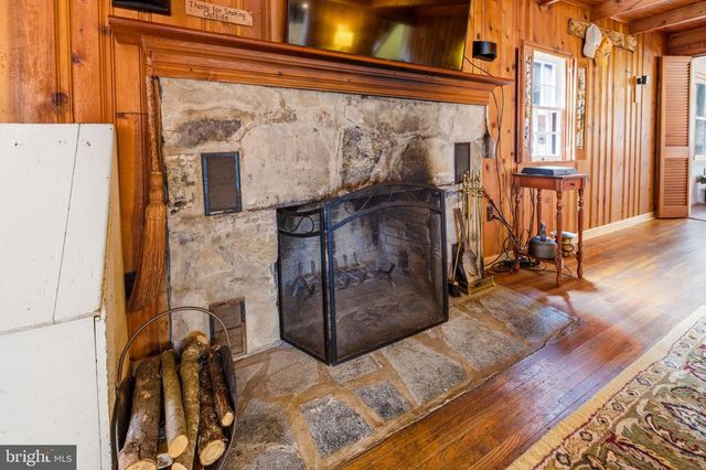 1918 JEWELL HOLLOW RD, Luray, VA 22835