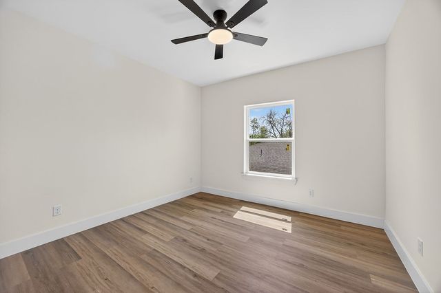 2701 S Jones Street, Fort Worth, TX 76104