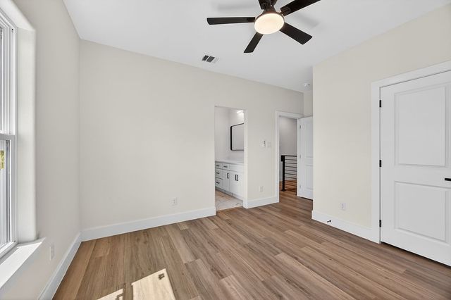 2701 S Jones Street, Fort Worth, TX 76104