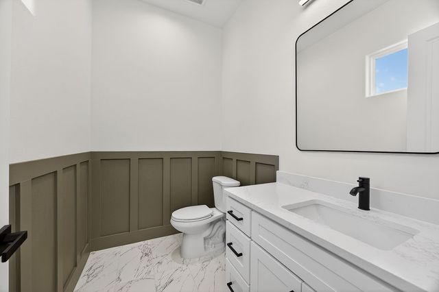 2701 S Jones Street, Fort Worth, TX 76104