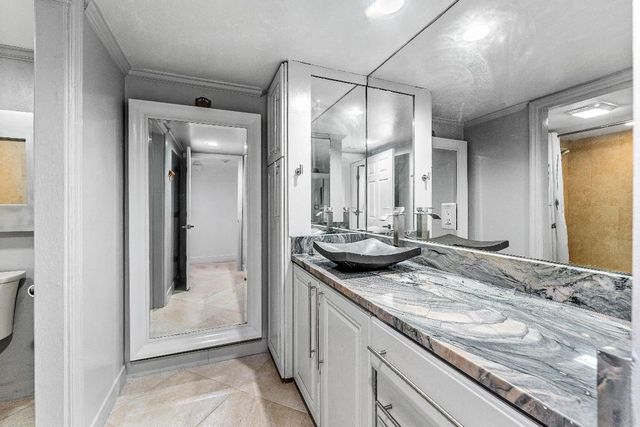 5080 N Ocean Drive 6b, Singer Island, FL 33404