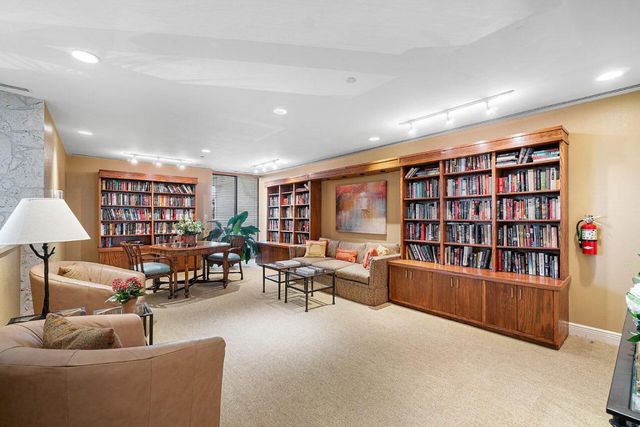 5080 N Ocean Drive 6b, Singer Island, FL 33404