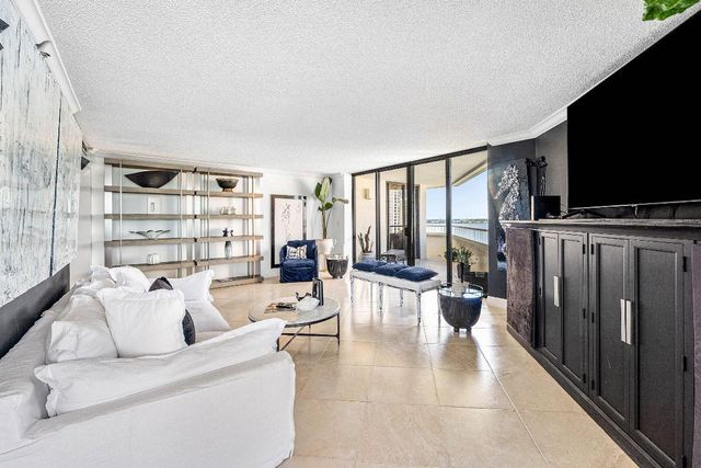 5080 N Ocean Drive 6b, Singer Island, FL 33404