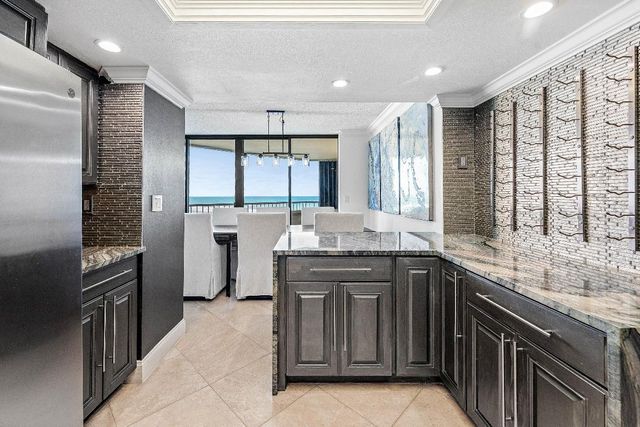 5080 N Ocean Drive 6b, Singer Island, FL 33404