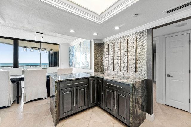 5080 N Ocean Drive 6b, Singer Island, FL 33404