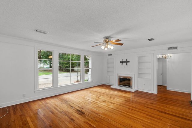 528 N Park Ave., Dothan, AL 36303