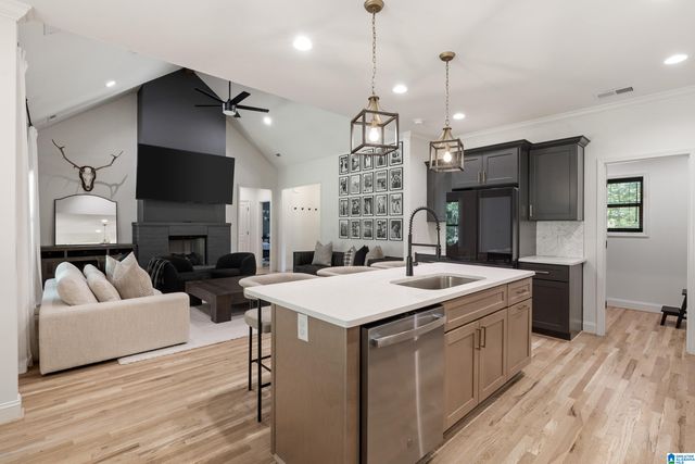 435 EAGLE POINTE DRIVE, Pell City, AL 35128