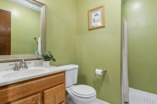 2700 Quail Avenue N, Golden Valley, MN 55422