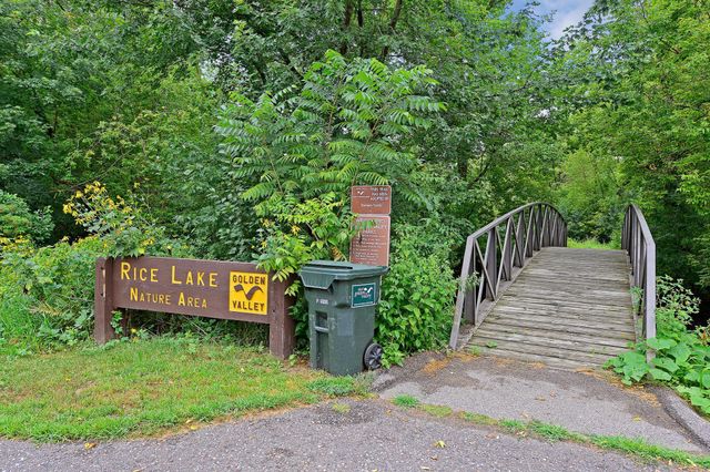 2700 Quail Avenue N, Golden Valley, MN 55422