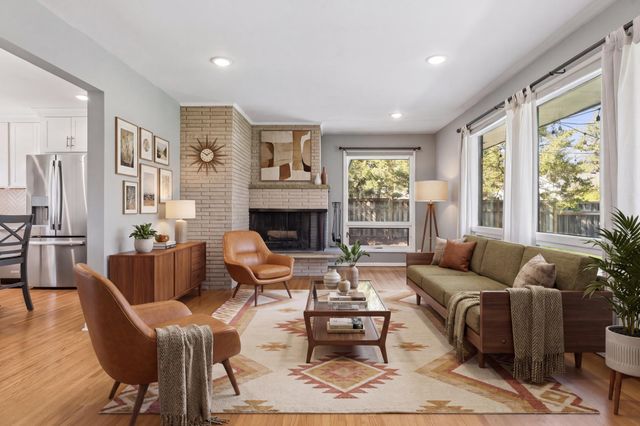 2700 Quail Avenue N, Golden Valley, MN 55422