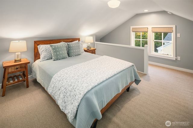 4422 Montana Circle W, Seattle, WA 98199