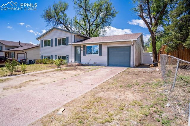 818 S Circle Drive, Colorado Springs, CO 80910