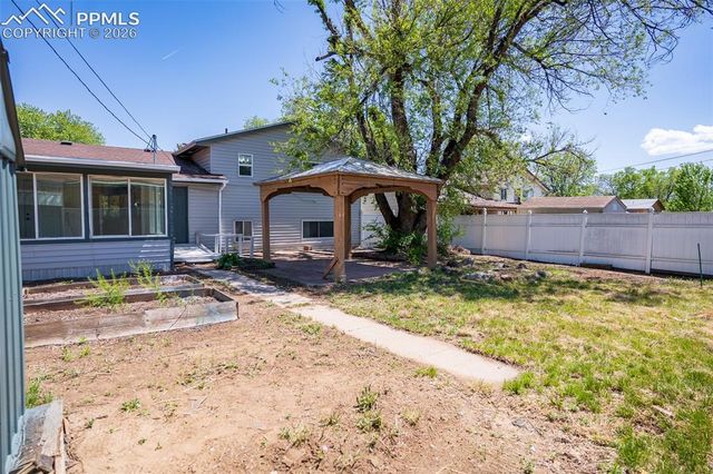 818 S Circle Drive, Colorado Springs, CO 80910