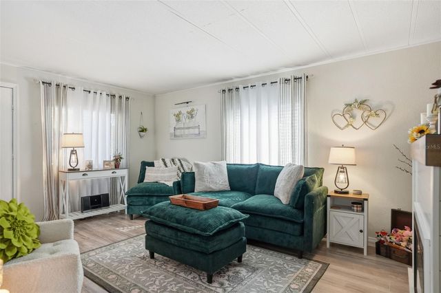 8055 COUNTRY CLUB DRIVE, Brooksville, FL 34613