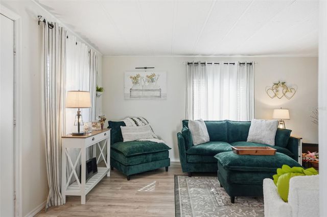 8055 COUNTRY CLUB DRIVE, Brooksville, FL 34613