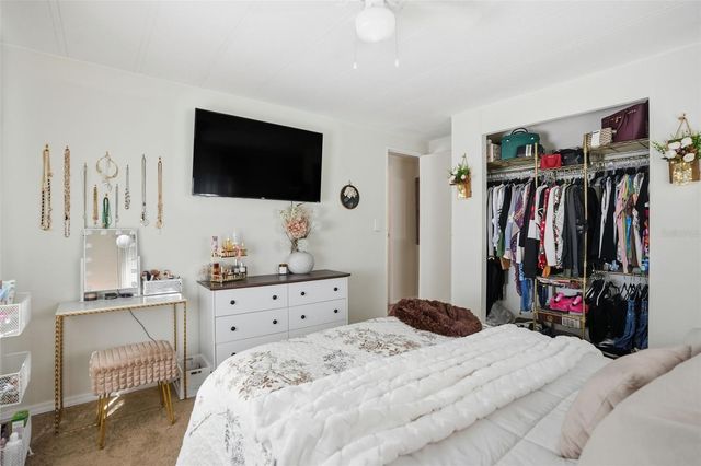 8055 COUNTRY CLUB DRIVE, Brooksville, FL 34613