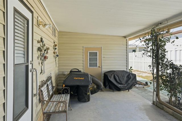 8055 COUNTRY CLUB DRIVE, Brooksville, FL 34613