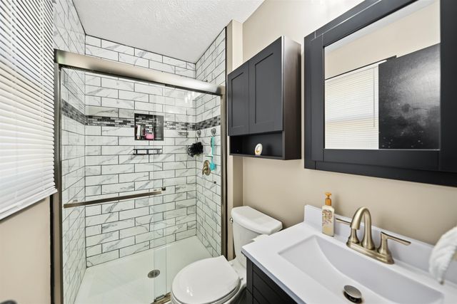1114 Revere Dr, Salina, KS 67401