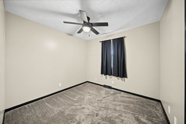 1114 Revere Dr, Salina, KS 67401