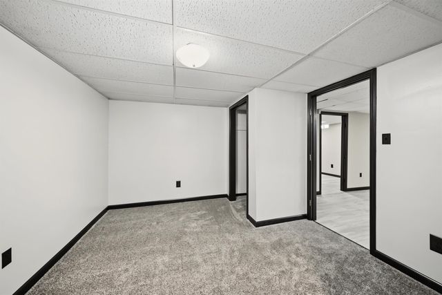 1114 Revere Dr, Salina, KS 67401