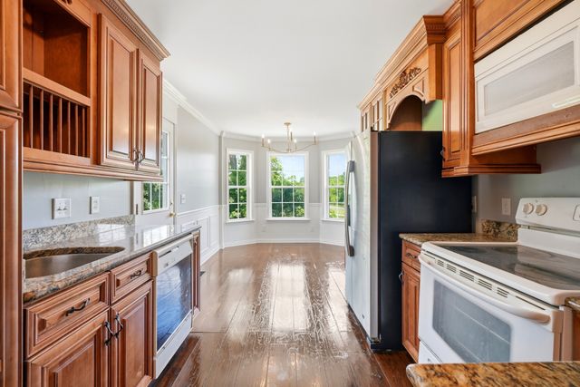 263 Rockland Rd, Hendersonville, TN 37075
