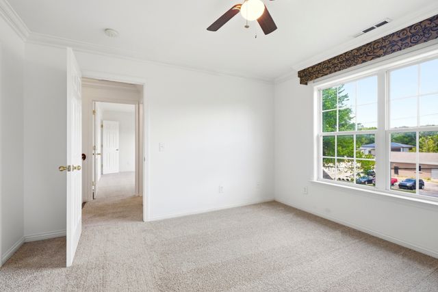 263 Rockland Rd, Hendersonville, TN 37075