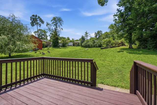 263 Rockland Rd, Hendersonville, TN 37075